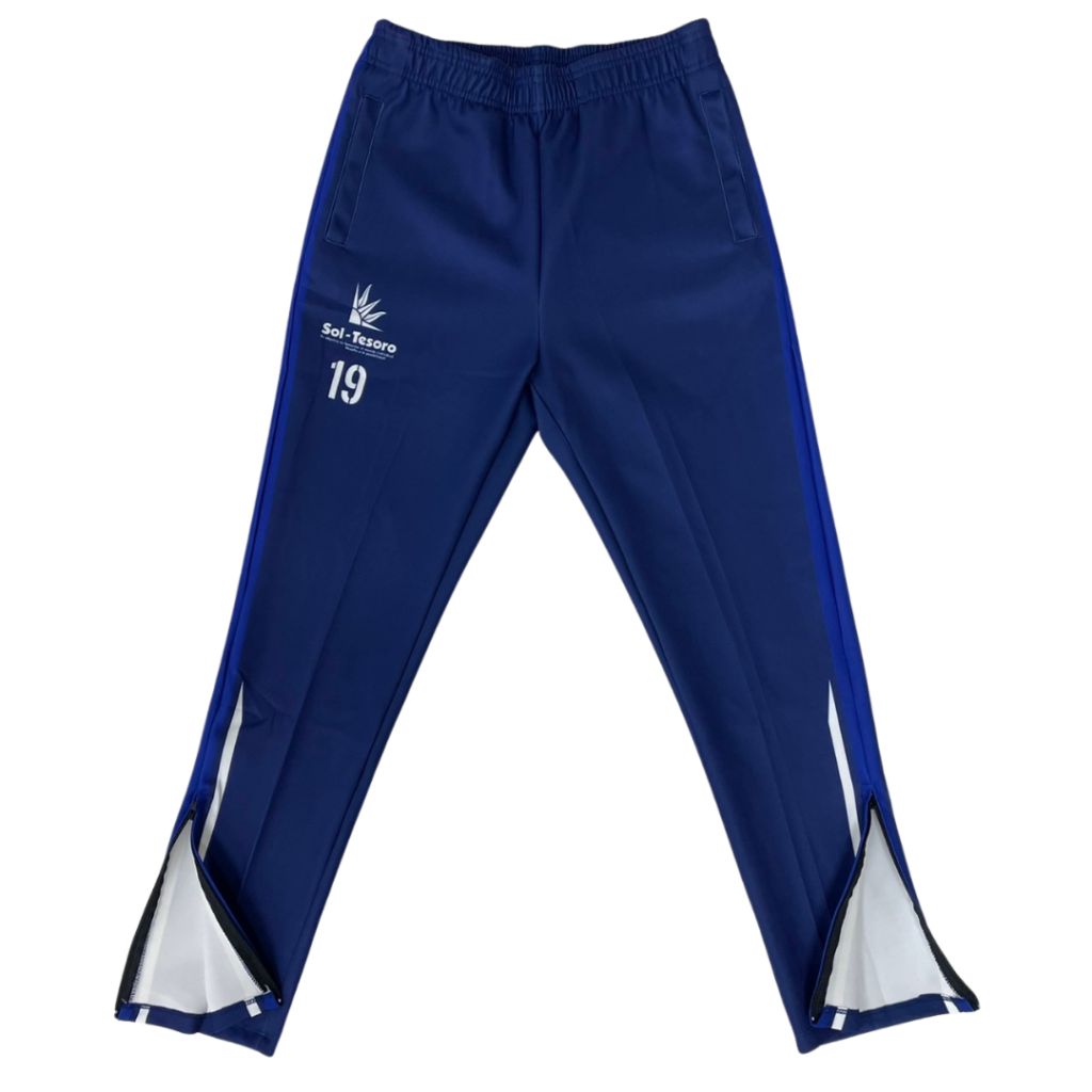 サッカートラックスーツオーダー事例